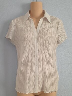 Dressbarn White Short-Sleeve Button-Down Textured Shirt